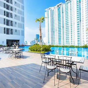 Oui! Oui! Saigon - Rivergate Апартаменты